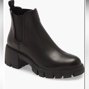 Steve Madden Howler Leather Lug Pull On Boots Size 9.5 NWOB